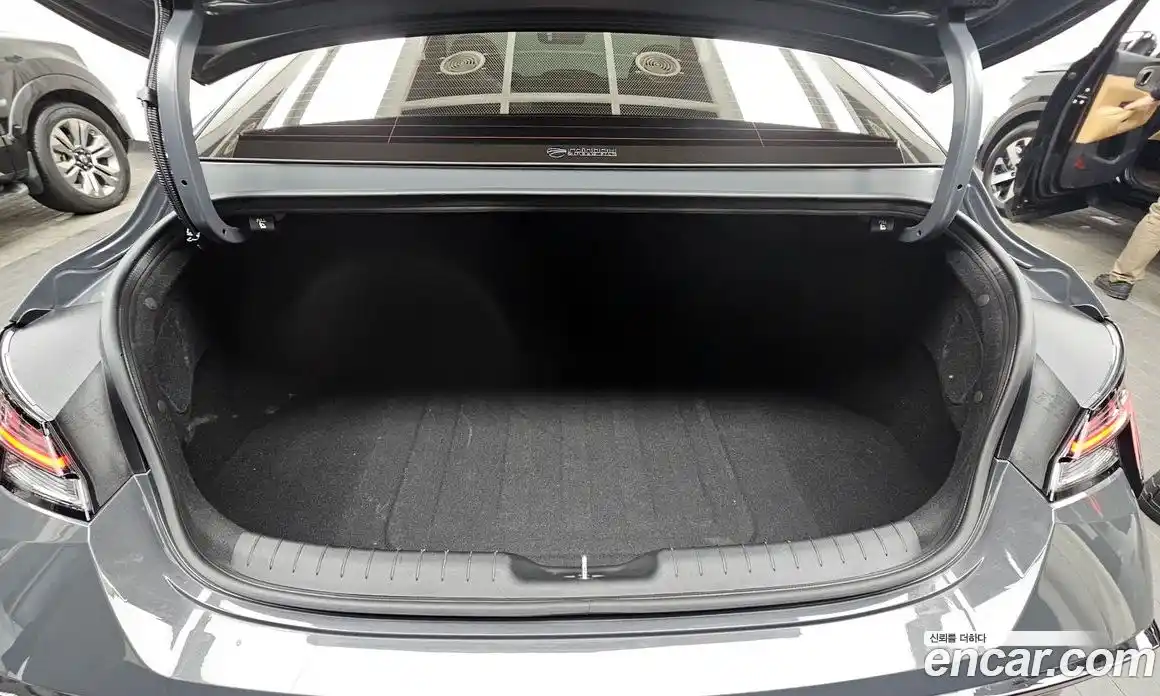 Hyundai Avante 2024 1.6 Автомат в Москве № 111382, фото 9