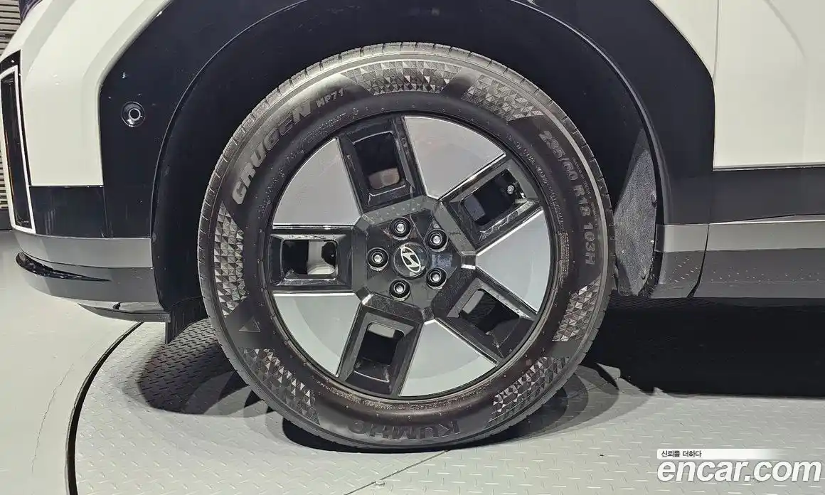 Hyundai Santa Fe 2024 1.6 Автомат в Москве № 111982, фото 13