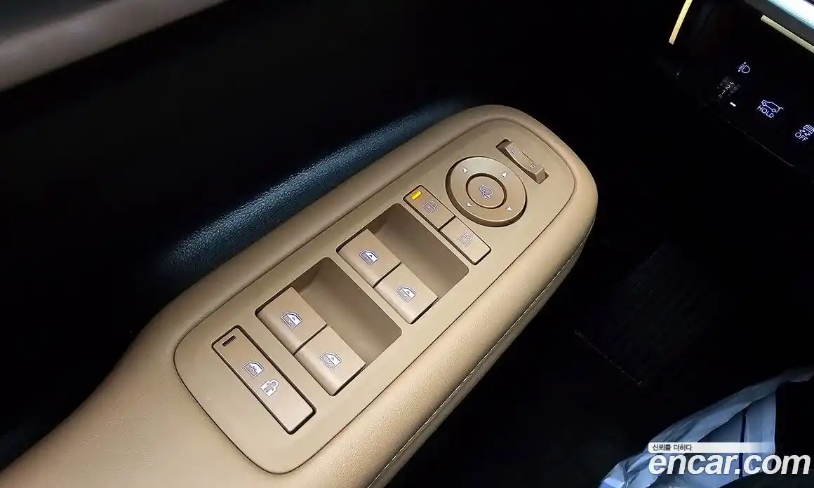 Hyundai Santa Fe 2024 1.6 Автомат в Москве № 111982, фото 16