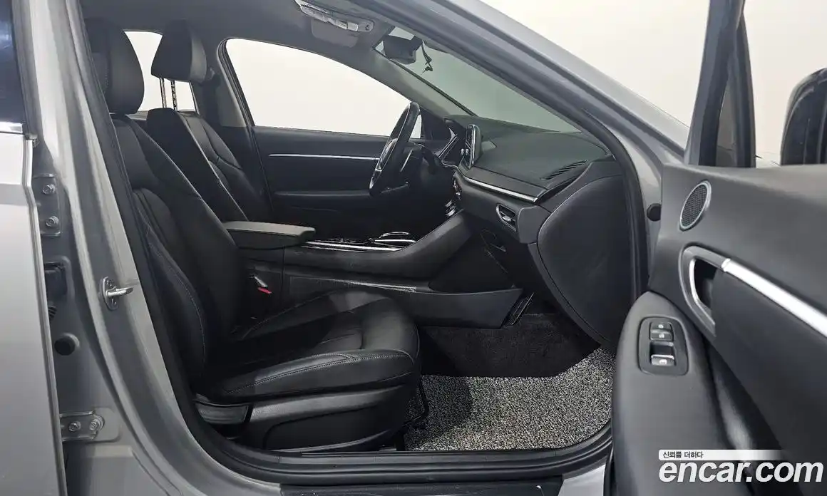 Hyundai Sonata 2023 2.0 Автомат в Москве № 112817, фото 11