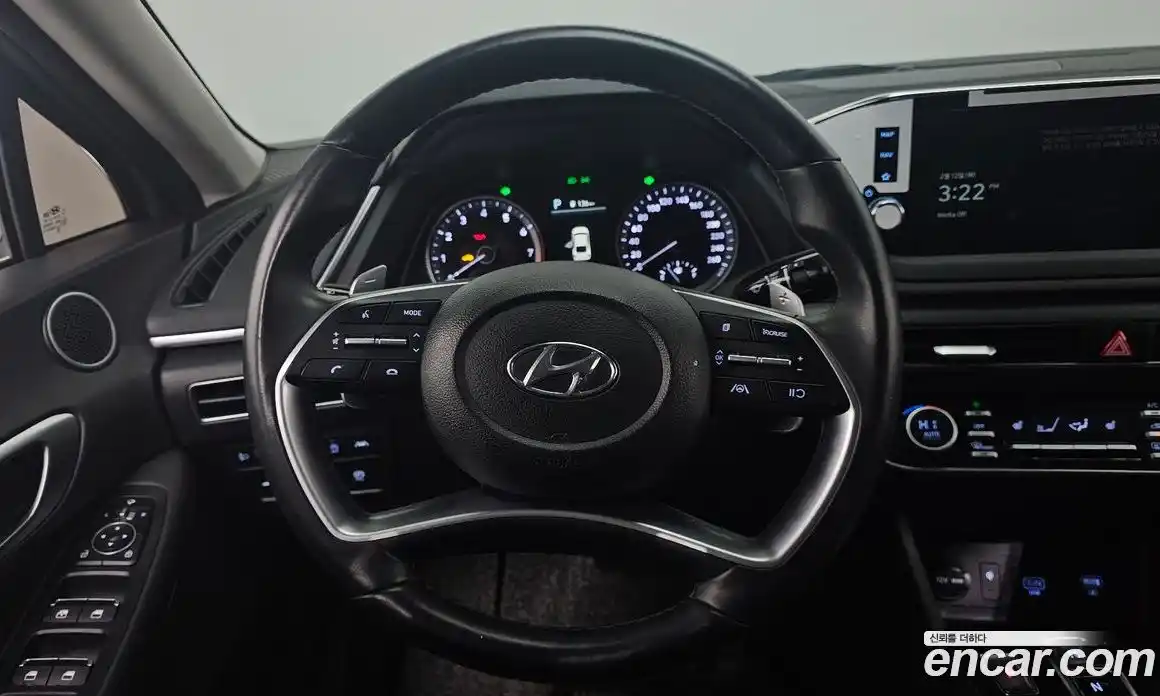 Hyundai Sonata 2023 2.0 Автомат в Москве № 112817, фото 19