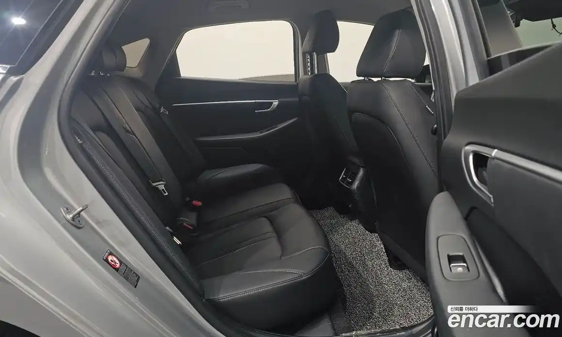 Hyundai Sonata 2023 2.0 Автомат в Москве № 112817, фото 9