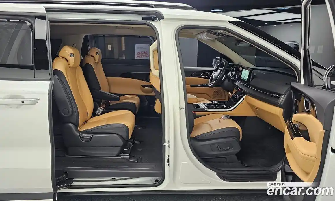 Kia Canival 2023 2.2 Автомат в Москве № 113598, фото 16