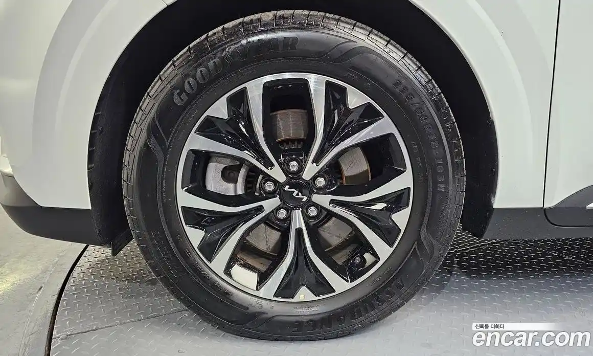 Kia Canival 2023 2.2 Автомат в Москве № 113598, фото 20