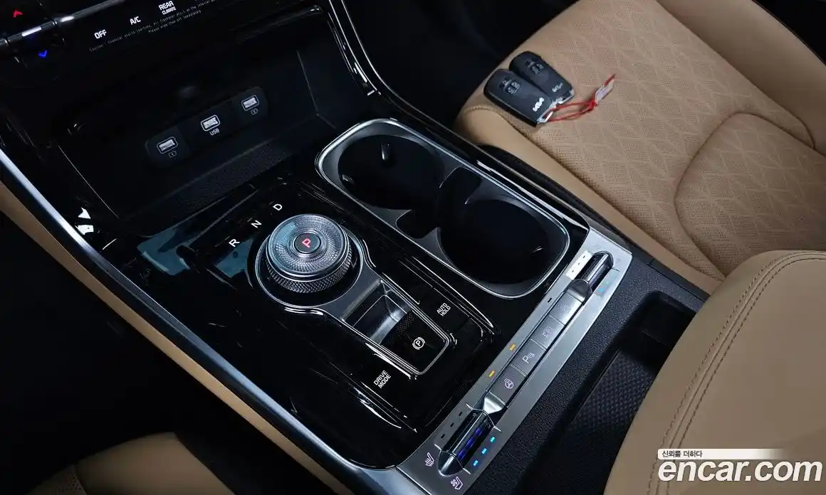 Kia Canival 2023 2.2 Автомат в Москве № 113598, фото 6