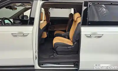 Kia Canival 2023 2.2 Автомат в Москве № 113598, миниатюра 10