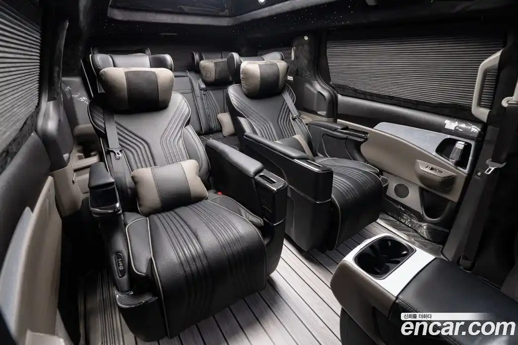 Kia Canival 2025 3.5 Автомат в Москве № 113960, фото 5