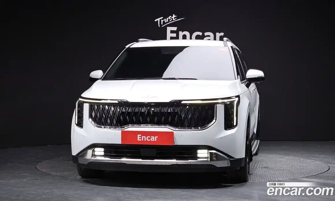 Kia Canival 2024 1.6 Автомат в Москве № 115624, фото 3