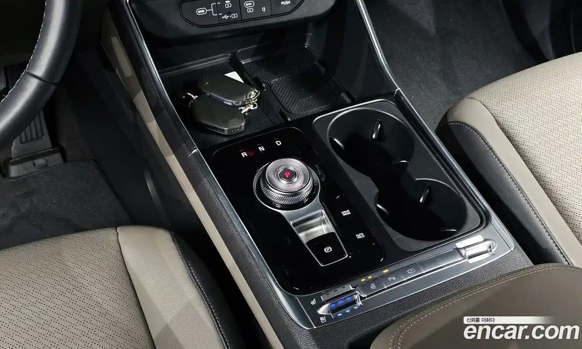 Kia Canival 2024 1.6 Автомат в Москве № 115624, фото 9