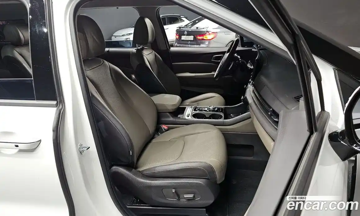 Kia Canival 2024 1.6 Автомат в Москве № 115624, фото 10