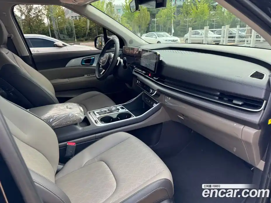 Kia Canival 2025 2.2 Автомат в Москве № 11619, фото 3