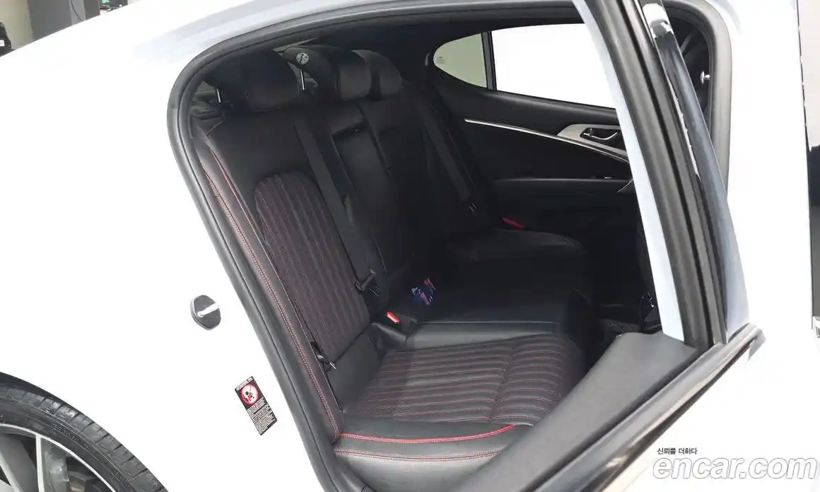 Genesis G70 2018 2.0 Автомат в Москве № 117833, фото 10