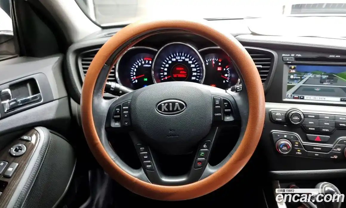 Kia K5 2013 2.0 Автомат в Москве № 121470, фото 13