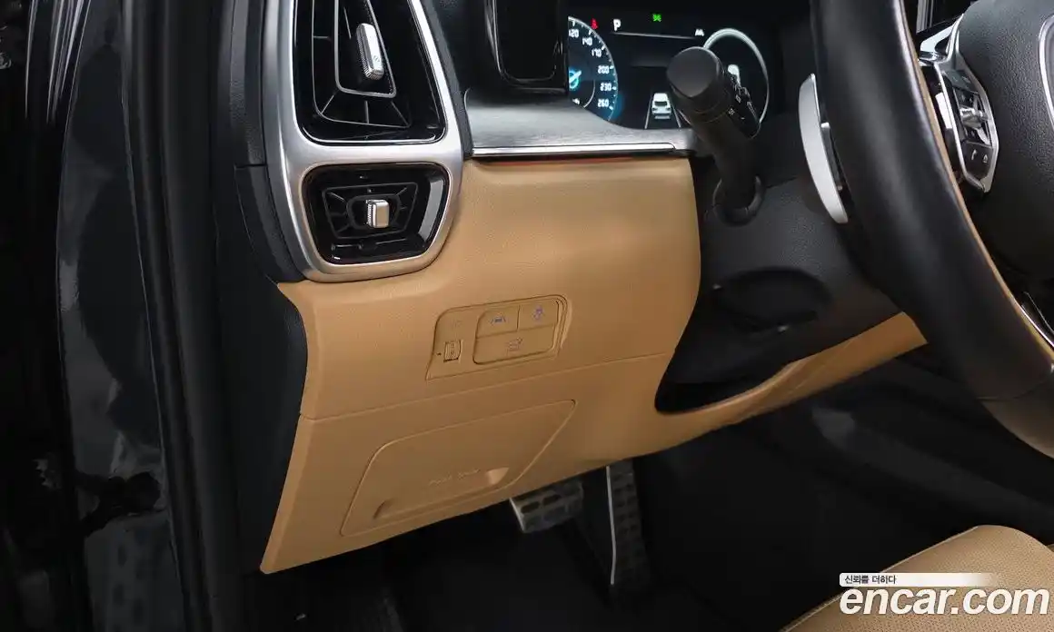 Kia Sorento 2022 1.6 Автомат в Москве № 121788, фото 13