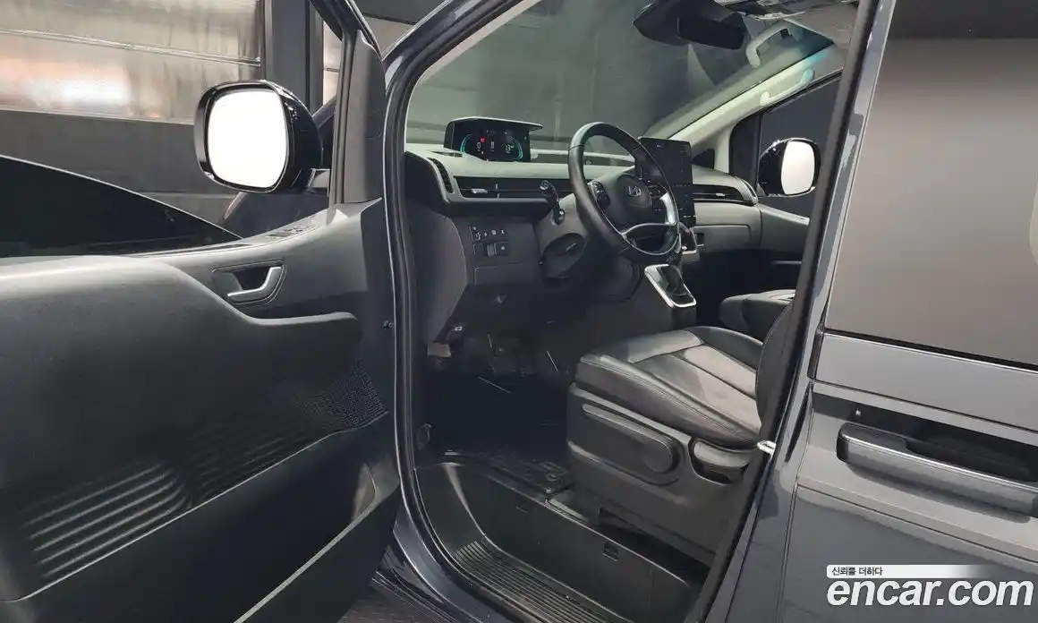 Hyundai Staria 2025 1.6 Автомат в Москве № 125376, фото 6