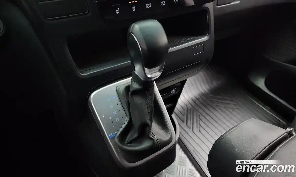 Hyundai Staria 2025 1.6 Автомат в Москве № 125376, фото 10