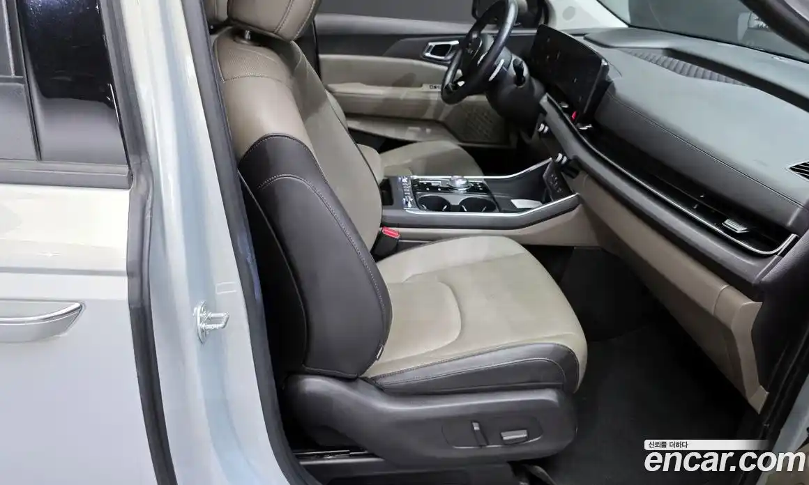 Kia Canival 2024 3.5 Автомат в Москве № 132852, фото 20