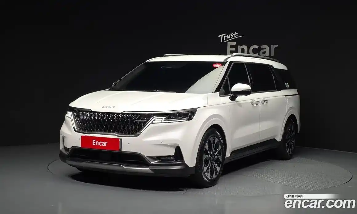 Kia Canival 2022 3.5 Автомат в Москве № 133158, фото 13