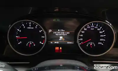 Kia Canival 2022 3.5 Автомат в Москве № 133158, миниатюра 4