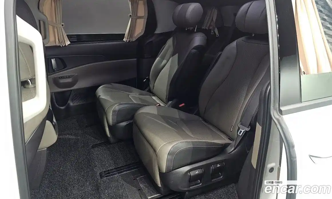 Kia Canival 2024 1.6 Автомат в Москве № 133577, фото 12