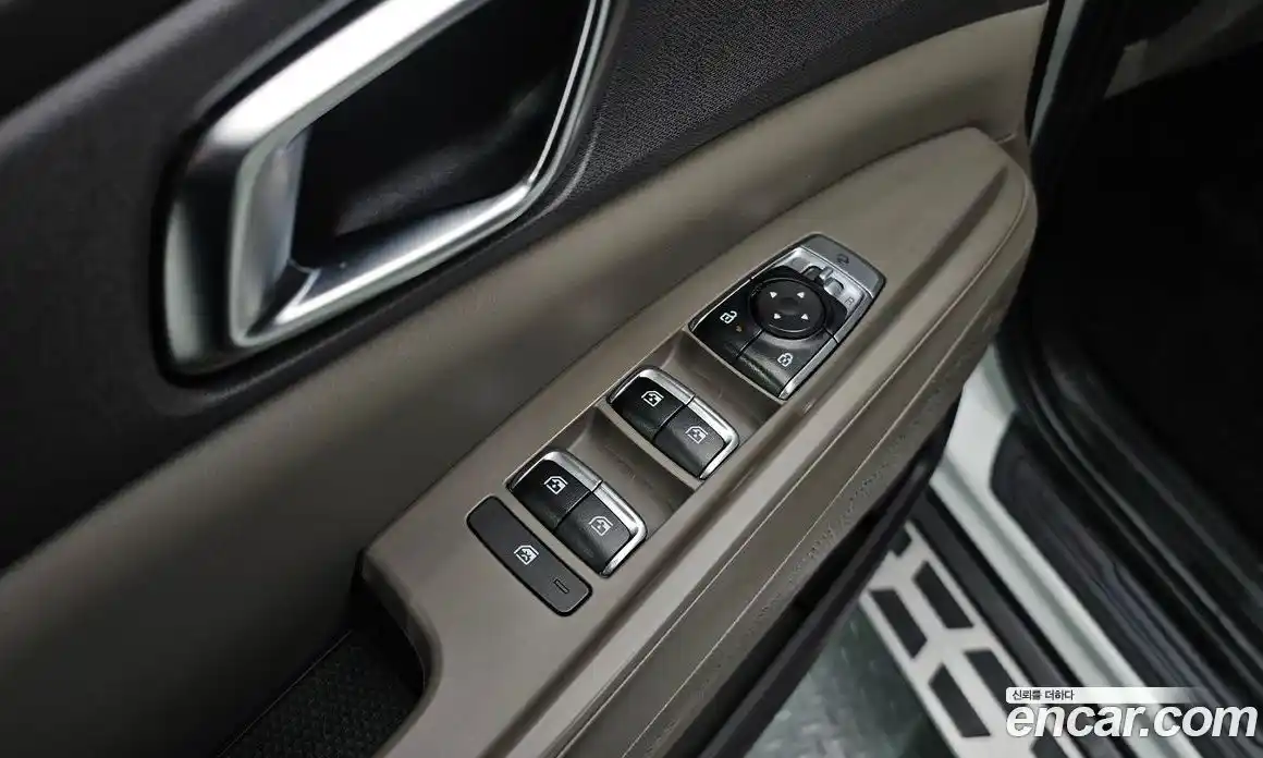 Kia Canival 2024 1.6 Автомат в Москве № 133577, фото 18