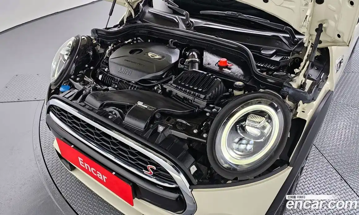 Mini Cooper 2019 2.0 Автомат в Москве № 134584, фото 16