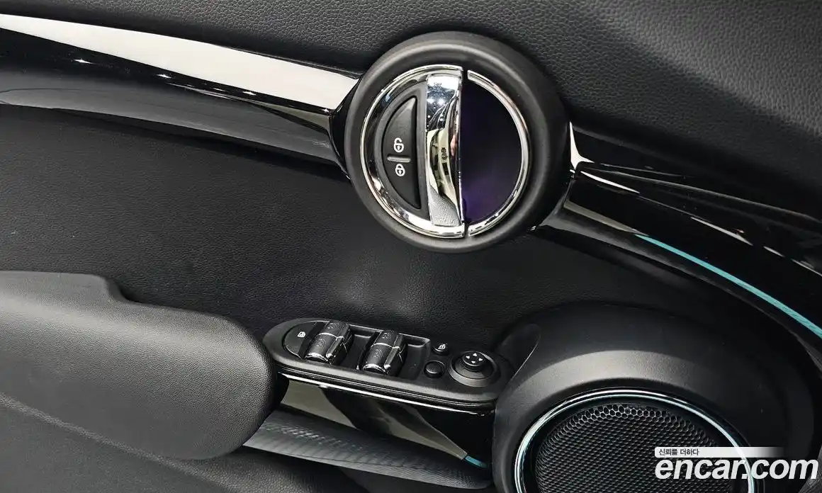 Mini Cooper 2019 2.0 Автомат в Москве № 134584, фото 7