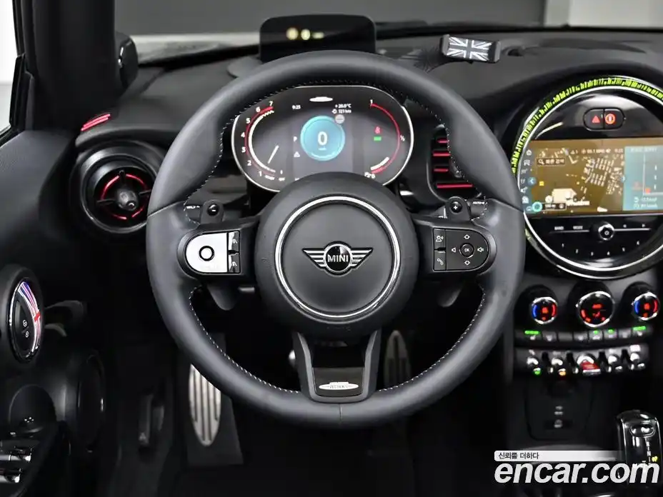 Mini Cooper Convertible 2024 2.0 Автомат в Москве № 136634, фото 13