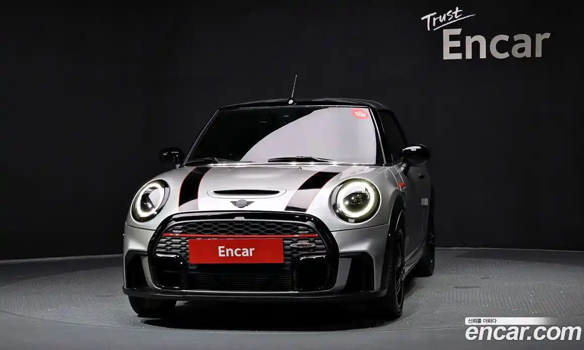 Mini Cooper Convertible 2024 2.0 Автомат в Москве № 136634, фото 3