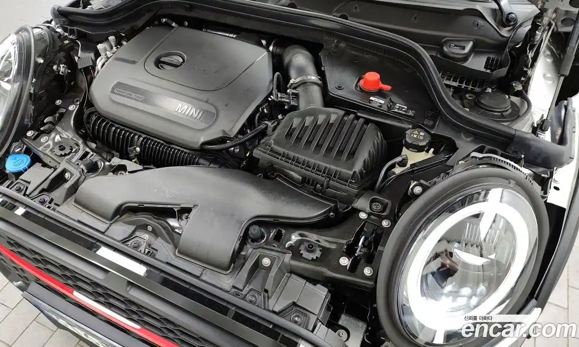 Mini Cooper Convertible 2024 2.0 Автомат в Москве № 136634, фото 6