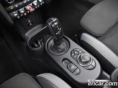 Mini Cooper Convertible 2024 2.0 Автомат в Москве № 136634, миниатюра 9