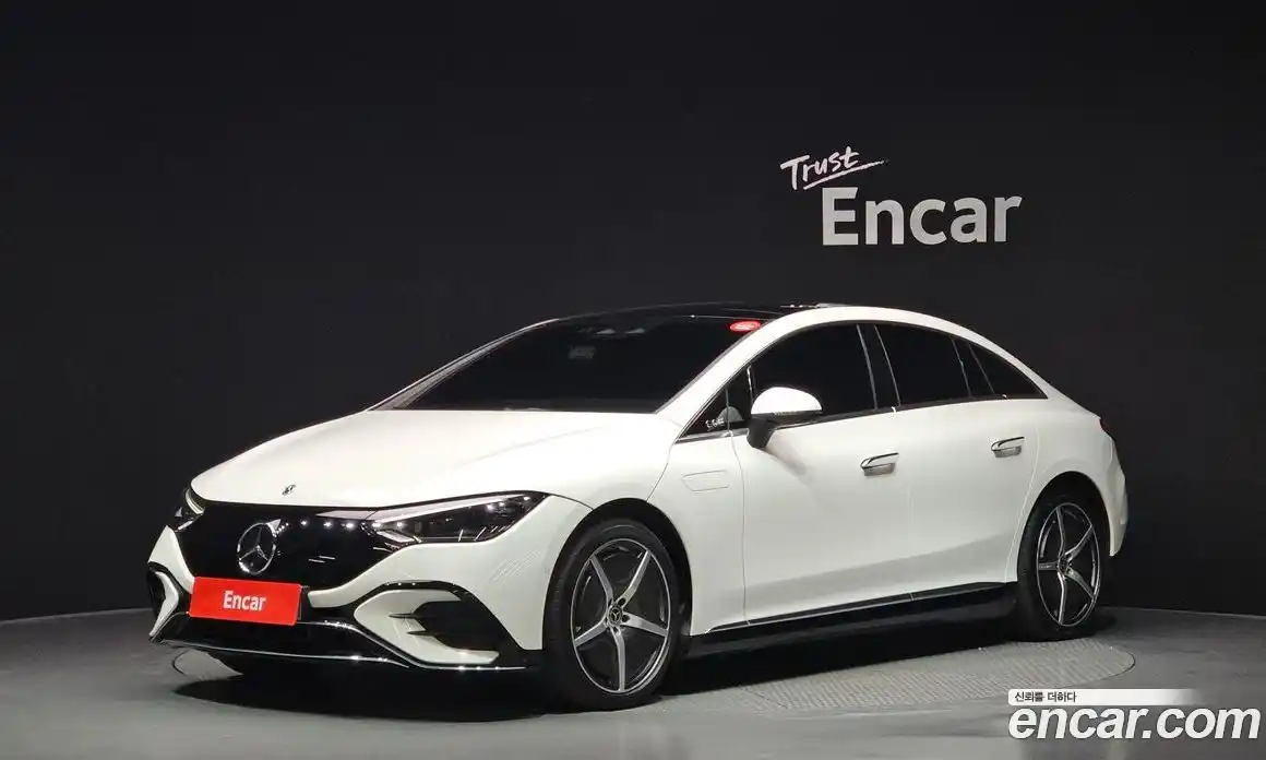 Mercedes-Benz EQE 2023 0.3 Автомат в Москве № 137956, фото 19