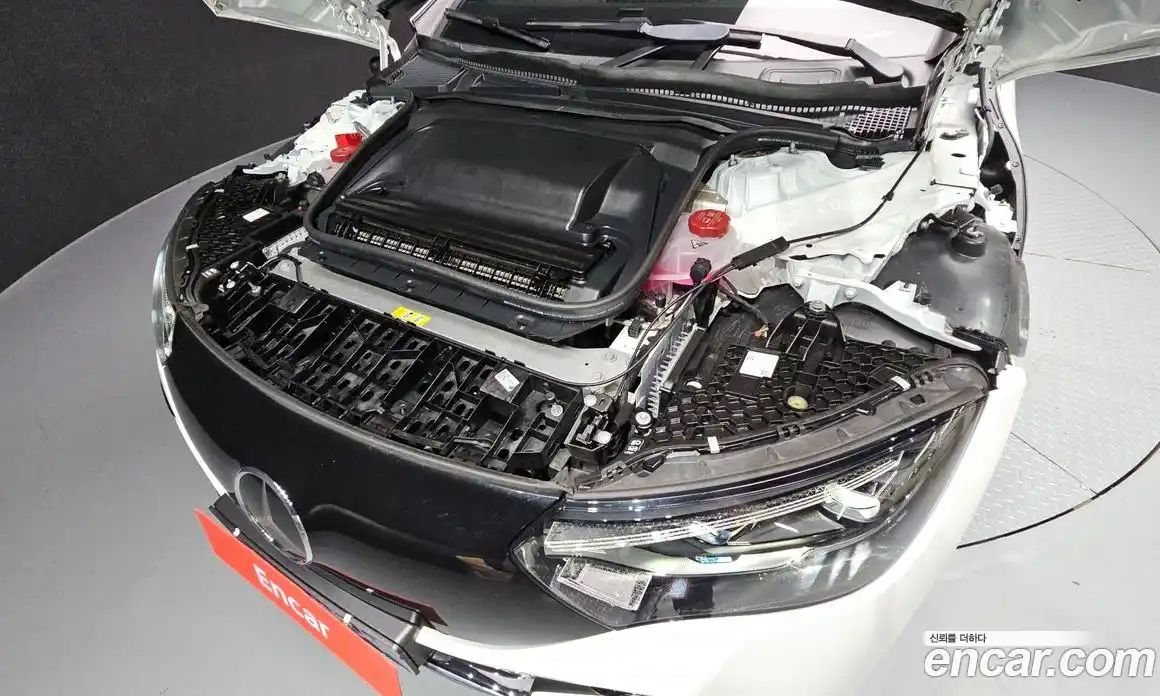 Mercedes-Benz EQE 2023 0.3 Автомат в Москве № 137956, фото 4