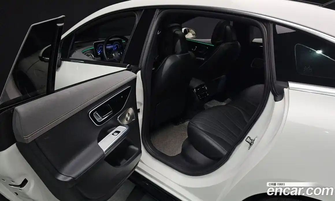 Mercedes-Benz EQE 2023 0.3 Автомат в Москве № 137956, фото 9