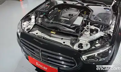 Mercedes-Benz E-Class 2021 2.0 Автомат в Москве № 139992, миниатюра 4