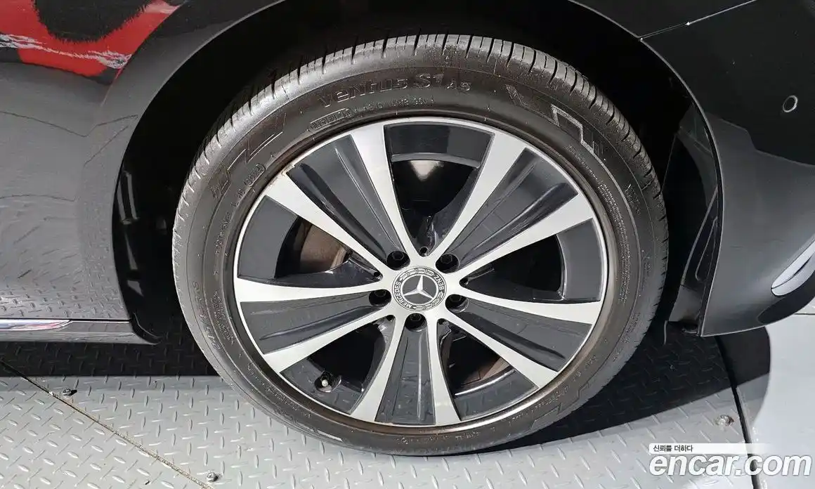 Mercedes-Benz E-Class 2021 2.0 Автомат в Москве № 139992, фото 5