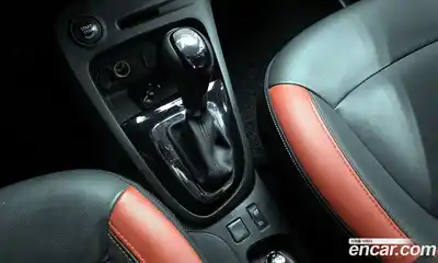 Renault QM3 2015 1.5 Автомат в Москве № 148540, миниатюра 11