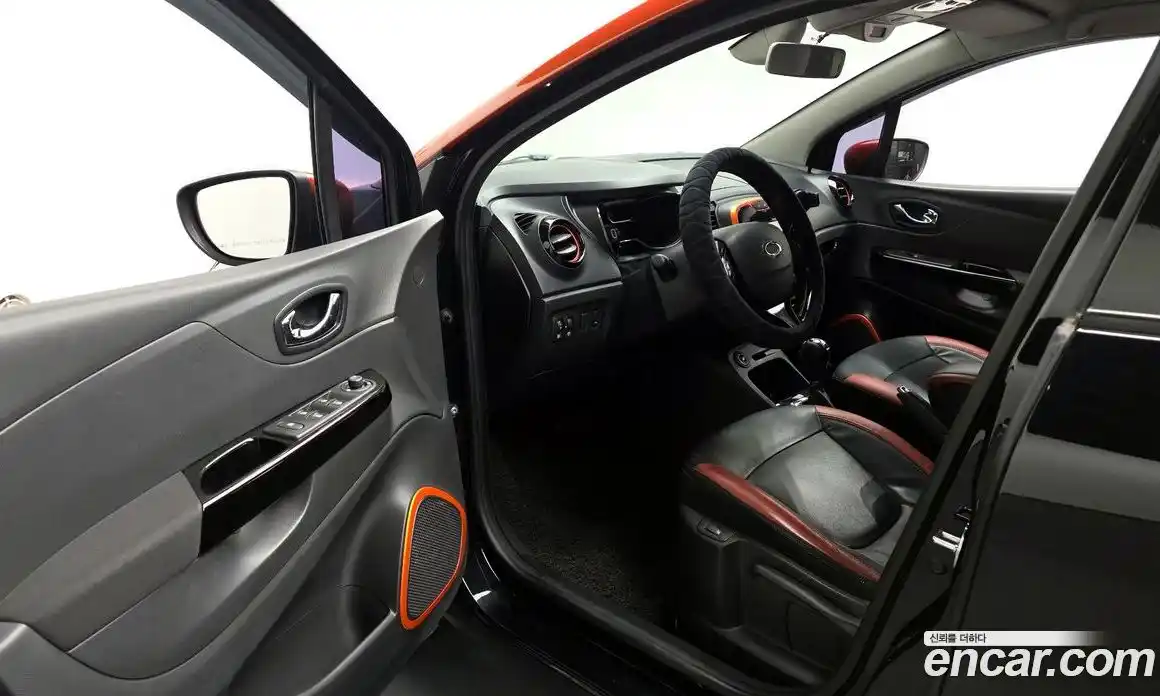 Renault QM3 2015 1.5 Автомат в Москве № 148540, фото 16