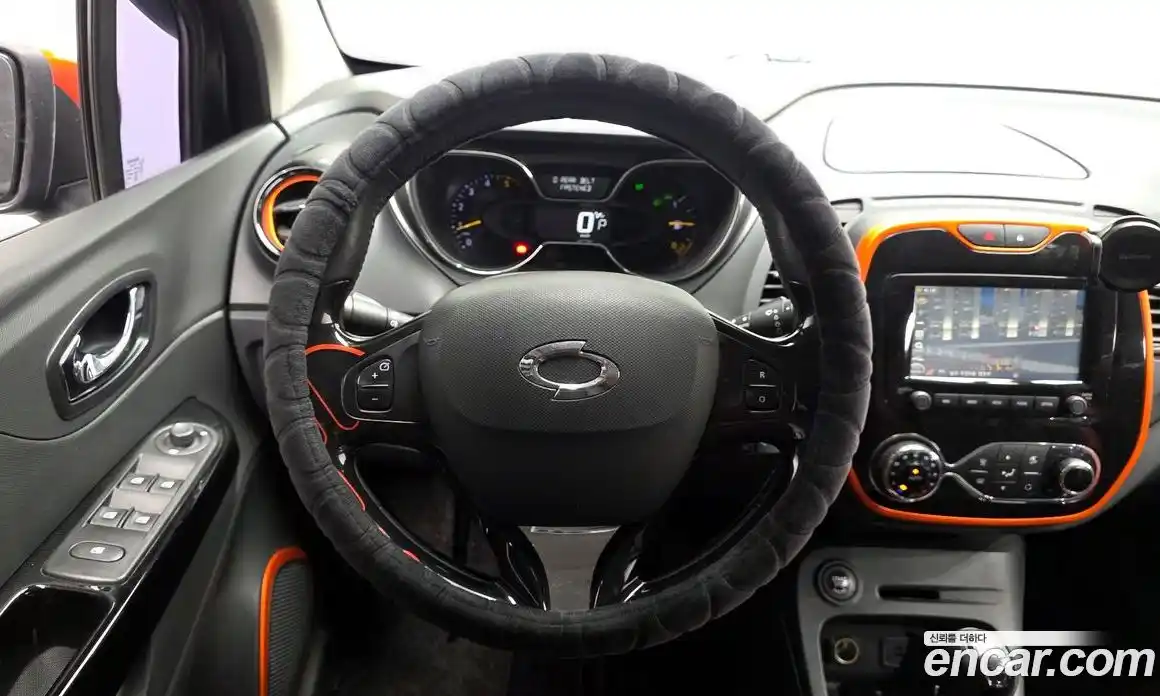 Renault QM3 2015 1.5 Автомат в Москве № 148540, фото 19