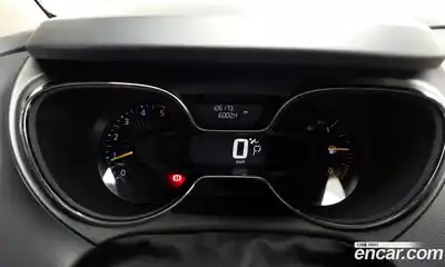 Renault QM3 2015 1.5 Автомат в Москве № 148540, миниатюра 2