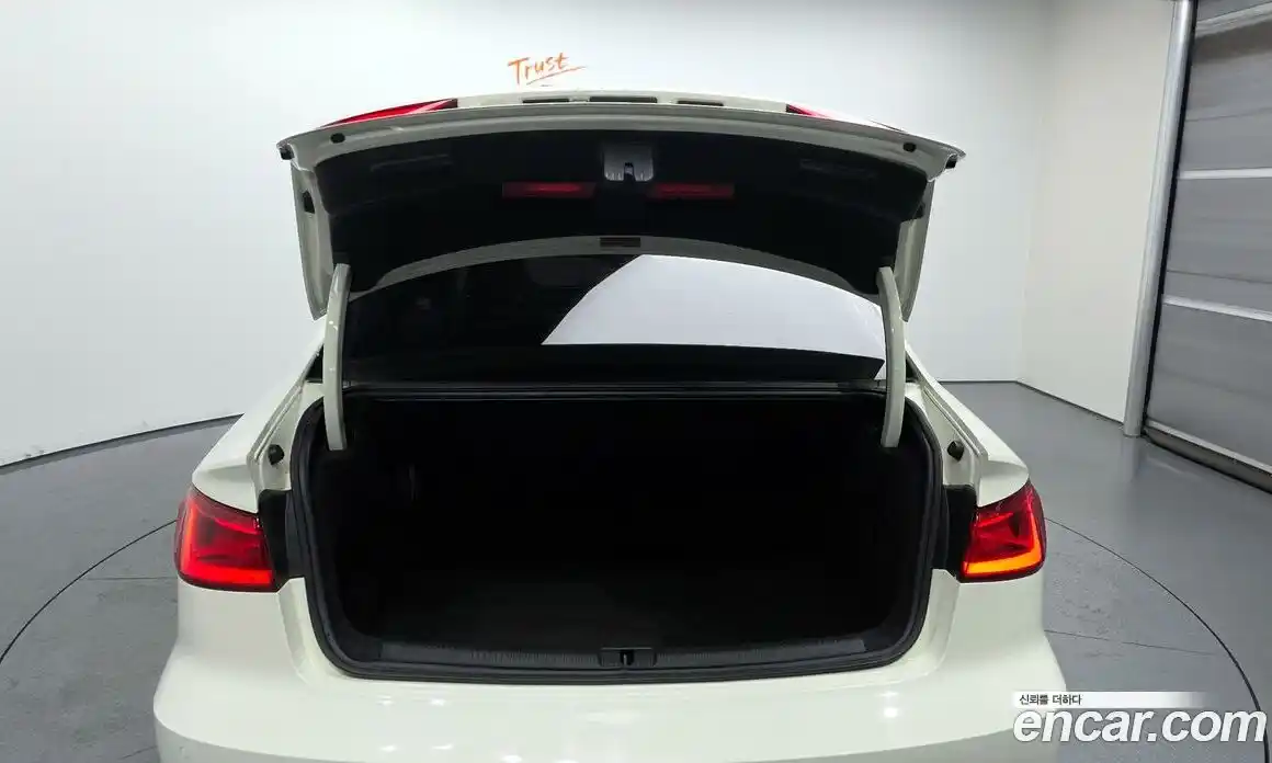 Audi A3 2015 1.6 Автомат в Москве № 149855, фото 4