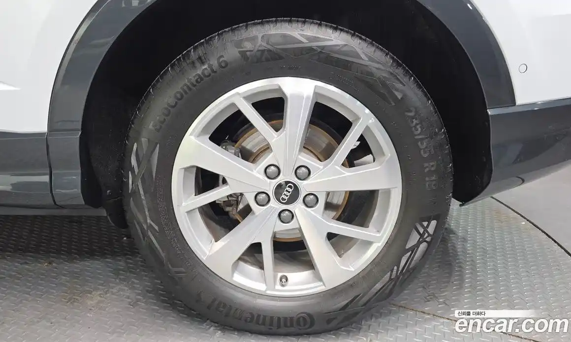 Audi Q3 2023 2.0 Автомат в Москве № 158102, фото 16