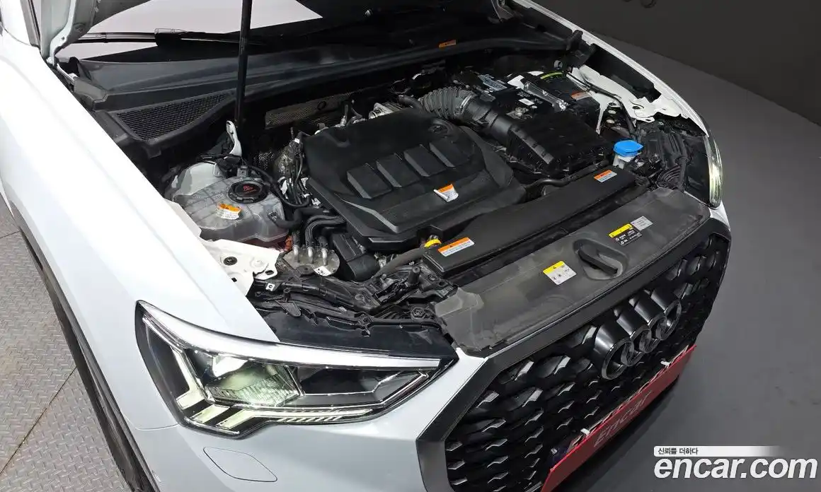 Audi Q3 2023 2.0 Автомат в Москве № 158102, фото 17