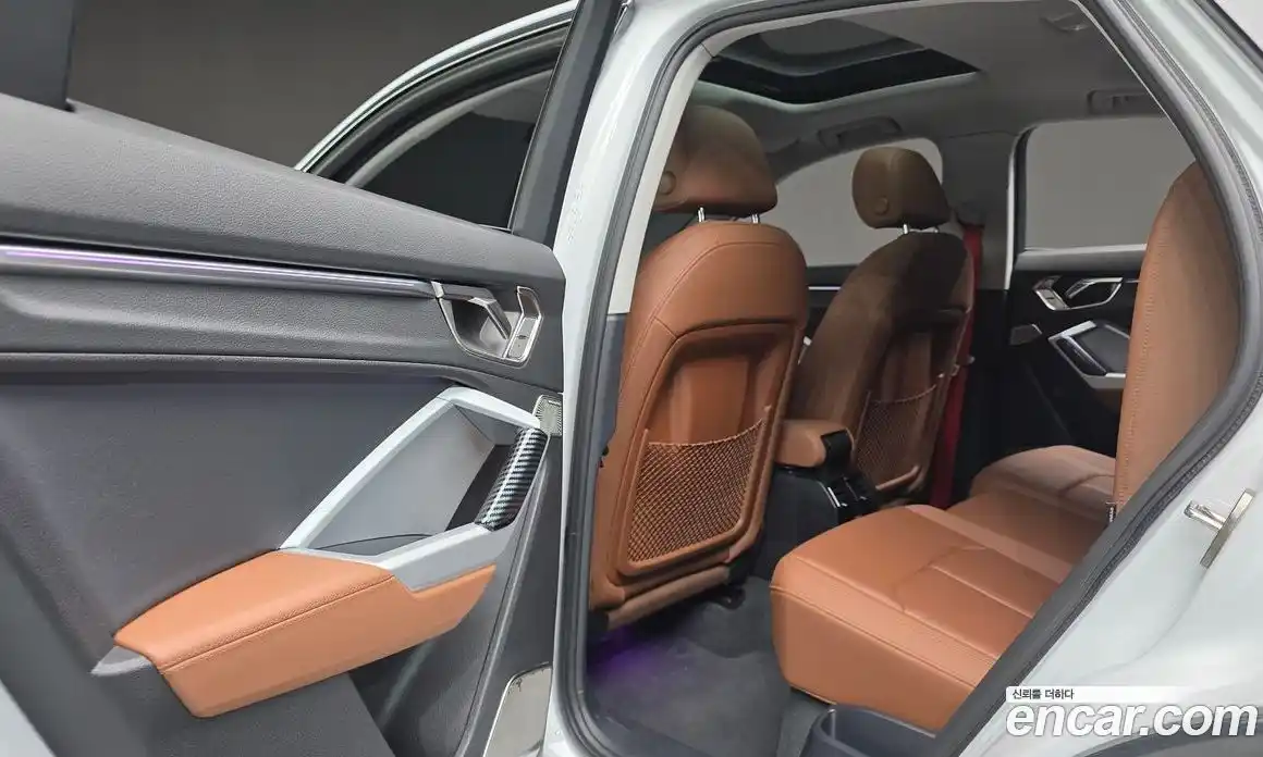 Audi Q3 2023 2.0 Автомат в Москве № 158102, фото 3