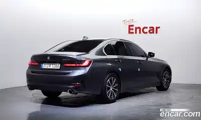 BMW 3-Series 2019 2.0 Автомат в Москве № 158541, миниатюра 2