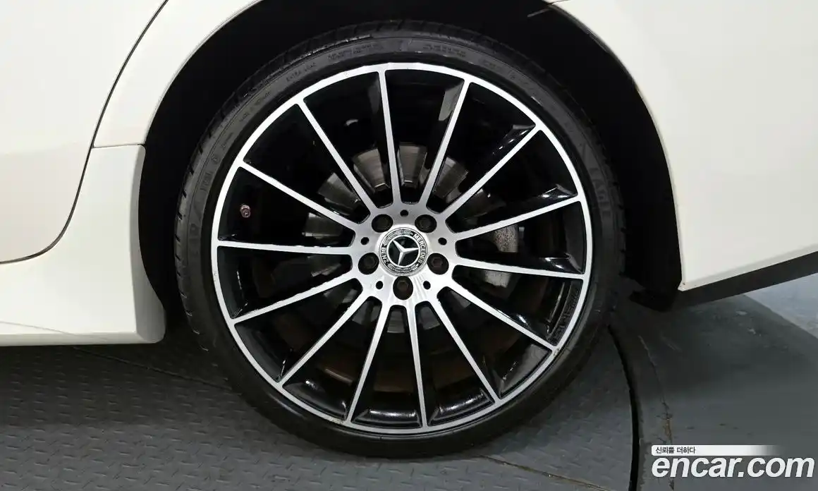 Mercedes-Benz CLS-Class 2019 2.9 Автомат в Москве № 160808, фото 16