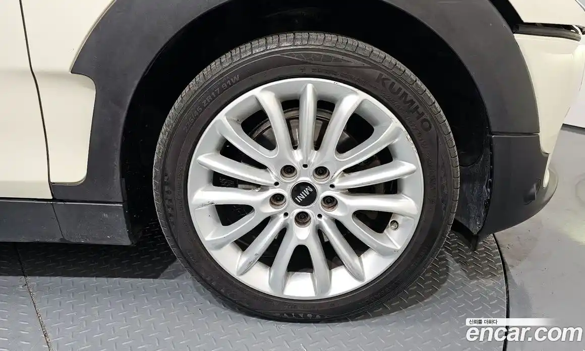 Mini Clubman 2016 1.5 Автомат в Москве № 161464, фото 13