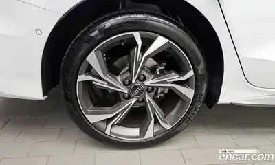 Audi A3 2025 2.0 Автомат в Москве № 162250, миниатюра 5