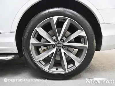 Audi Q7 2023 3.0 Автомат в Москве № 162878, миниатюра 5
