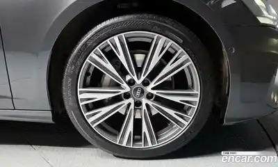 Audi A6 2023 2.0 Автомат в Москве № 163704, миниатюра 2